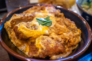 日本の丼物　カツ丼