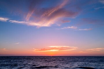 Obraz premium sunset over the sea