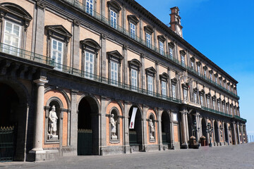 Fototapeta na wymiar Napoli Palazzo Reale