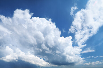 Obraz premium Sky rainy clouds at day