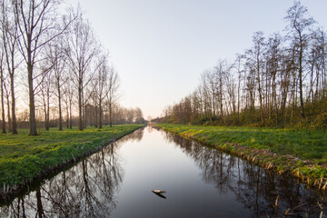 Fototapeta na wymiar dutch landscape with a river