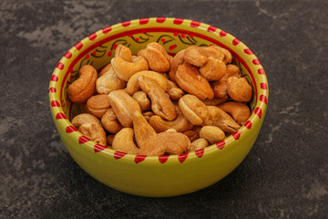 Cashew heap in the bowl