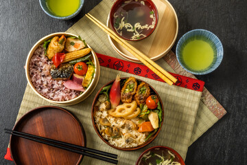 お弁当　Japanese style famous lunch box (bento)