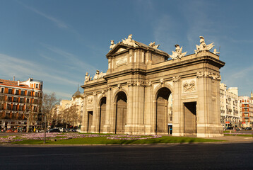 Fototapeta premium Famous monument the Alcala Gate of Madrid.