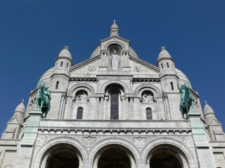 Fototapeta na wymiar sacre coeur basilica paris sightseeing 