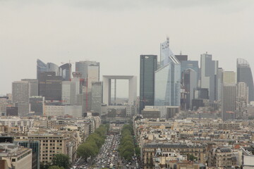 Naklejka na ściany i meble エッフェル塔から見えるパリのビル群