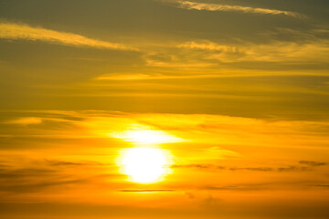 Obraz premium sunset sky with cloudy for background.