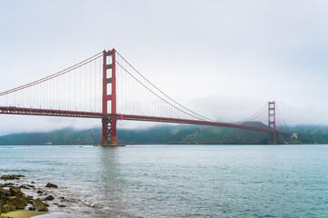Fototapeta na wymiar The Golden Gate bridge in the morning, San Francisco, California.