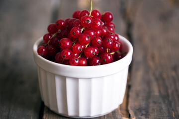 red currant in a bowl