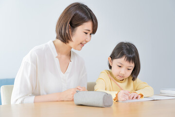 アジア人　子供　勉強　ポートレート