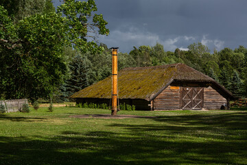 Obraz premium Old wooden traditional house in lithuania