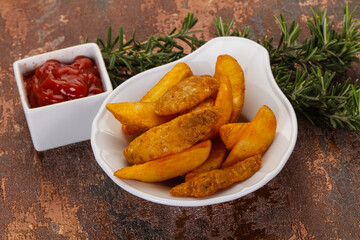 Fried potato slices