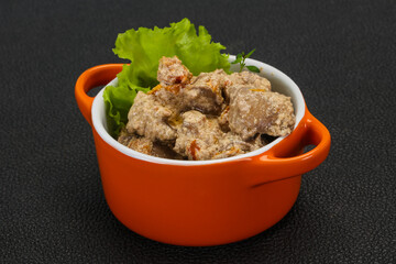 Chicken liver with cream and dry tomatoes