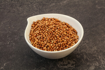 Coriander seeds in the bowl