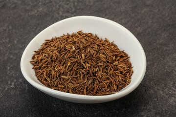 Dry zeera seeds in the bowl