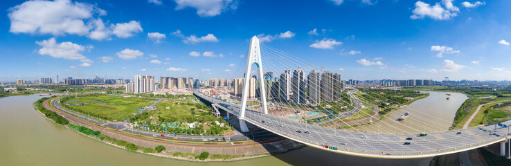 Obraz premium 中国广东省佛山市奇龙大桥