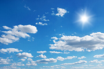 Obraz premium blue sky background with white clouds