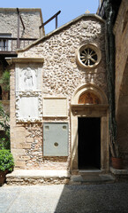 Naklejka premium Église du monastère de Moni Toplou près de Sitia en Crète
