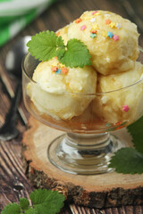 Ice cream scoops in an ice cream bowl