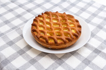 homemade apple pie