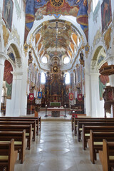 Fototapeta na wymiar barocke Innenausstattung der Stadtpfarrkirche St. Martin