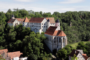Fototapeta na wymiar Blick auf Haigerloch mit Schloss und Schlosskirche