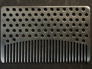 Metal comb