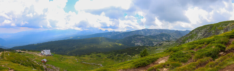 Fototapeta na wymiar panoramic view of the mountains in summer - Rila Bulgaria
