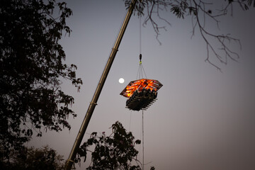 Dine high during the full moon.