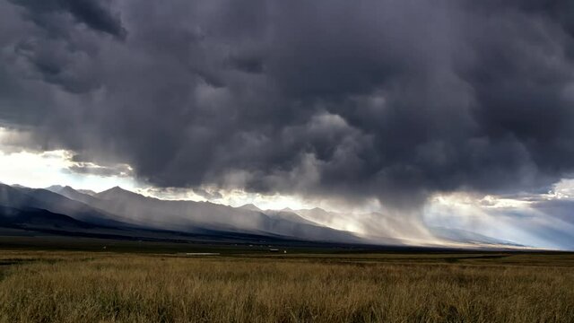 4K Time-Lapse of Clouds over the Sangre de Cristo Mountains in Colorado, USA