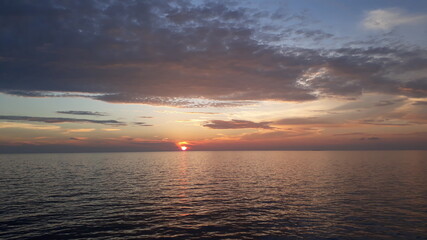 Fototapeta premium sunset over the ocean