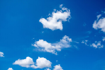 Obraz premium many cloud on the blue sky