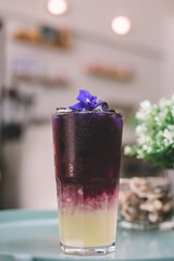 Butterfly pea flower ice lemonade, summer cold beverage