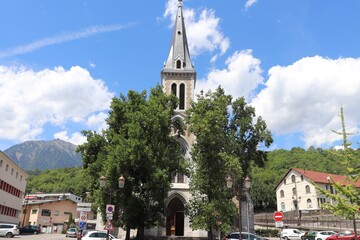 Eglise catholique Saint Jean Baptiste vue de l'ext&eacute;rieur, ville d'Albertville, d&eacute;partement Savoie, France
