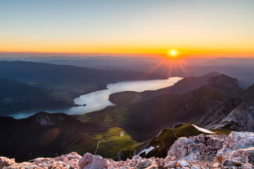 Coucher de soleil sur le lac d'Annecy