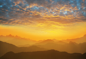Fototapeta premium Mountains on sunset