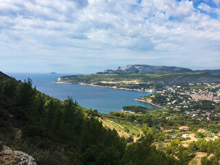 Fototapeta na wymiar Blick auf die Küste bei Cassis - Provence-Alpes-Côte d’Azur, Südfrankreich
