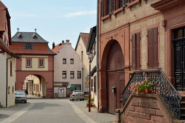 im historischen ortskern von göllheim © lotharnahler