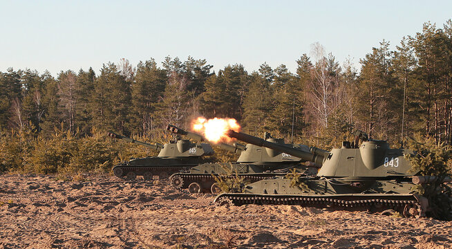 152-mm self-propelled howitzer 2S3 (2S3M) "Akatsiya"