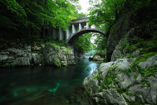 岩手県住田町　夏の葉山のめがね橋