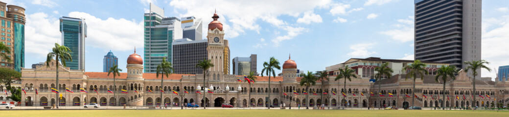 Fototapeta na wymiar The skyline and buildings surrounding Merdeka Square (Independence square), Kuala Lumpur, Malaysia