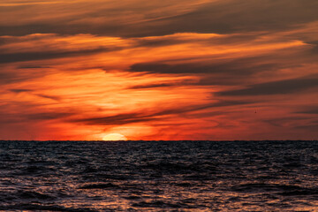 Sonnenuntergang mit Wolken