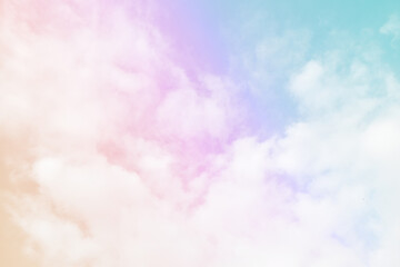 Naklejka premium Cloud and sky with a pastel colored background and wallpaper, abstract sky background in sweet color.
