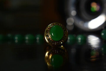 Green jade Lumpy That is rare and expensive to make into jewelry	