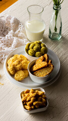 Various kinds of neatly arranged biscuits