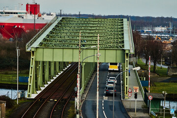 Bascule bridge for cars and trains, which is pulled up when ships pass through into the port.