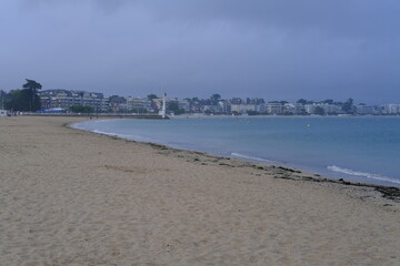A view on the bay of la Baule, from le Pouligue. The picture was taken in summer during a cloudy day. july 2020