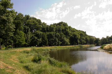 Fototapeta na wymiar Park by the river. Landscape.