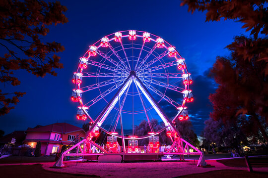 Ferris wheel go around at Lake Balaton at night