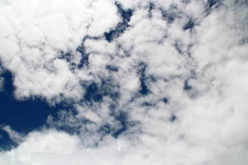 Obraz premium Blue sky and white clouds in Tibet, China